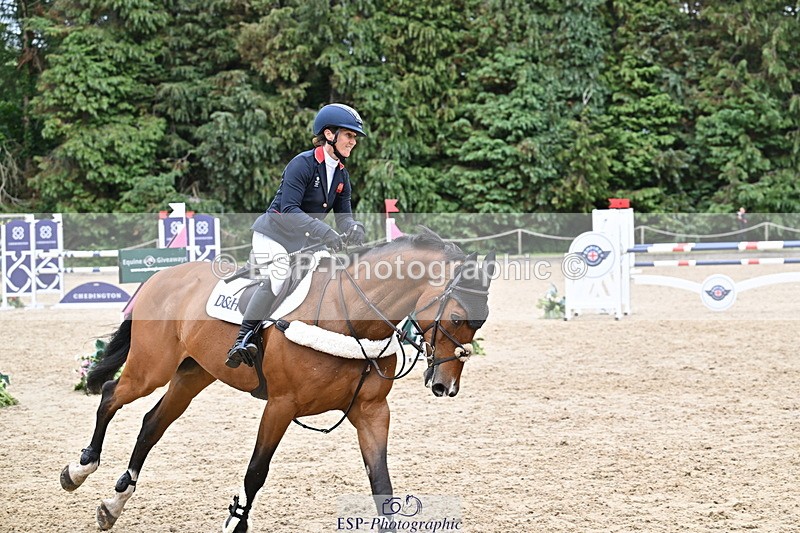 250524A-142108-12443 - D-468-Laura.Collett-LONDON.52