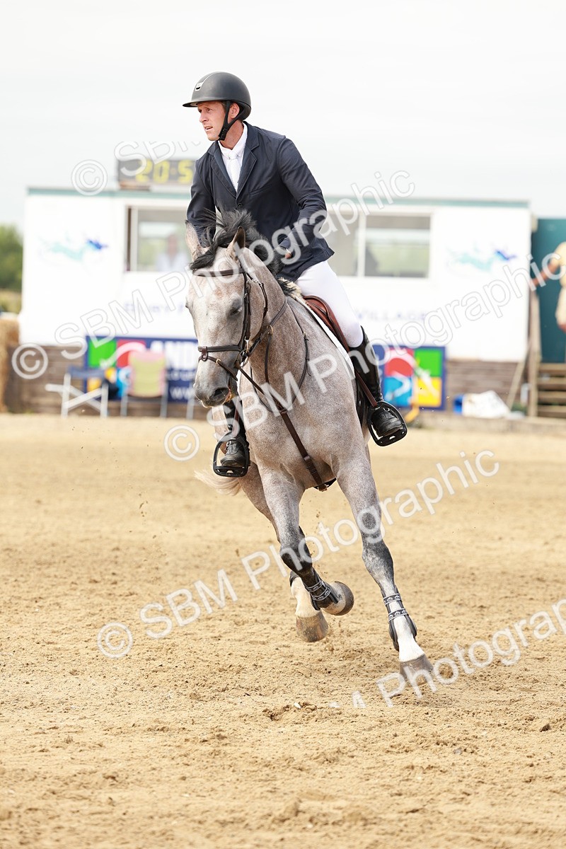 SBM_016877 - Class 20 - Senior Newcomers - 1.10m