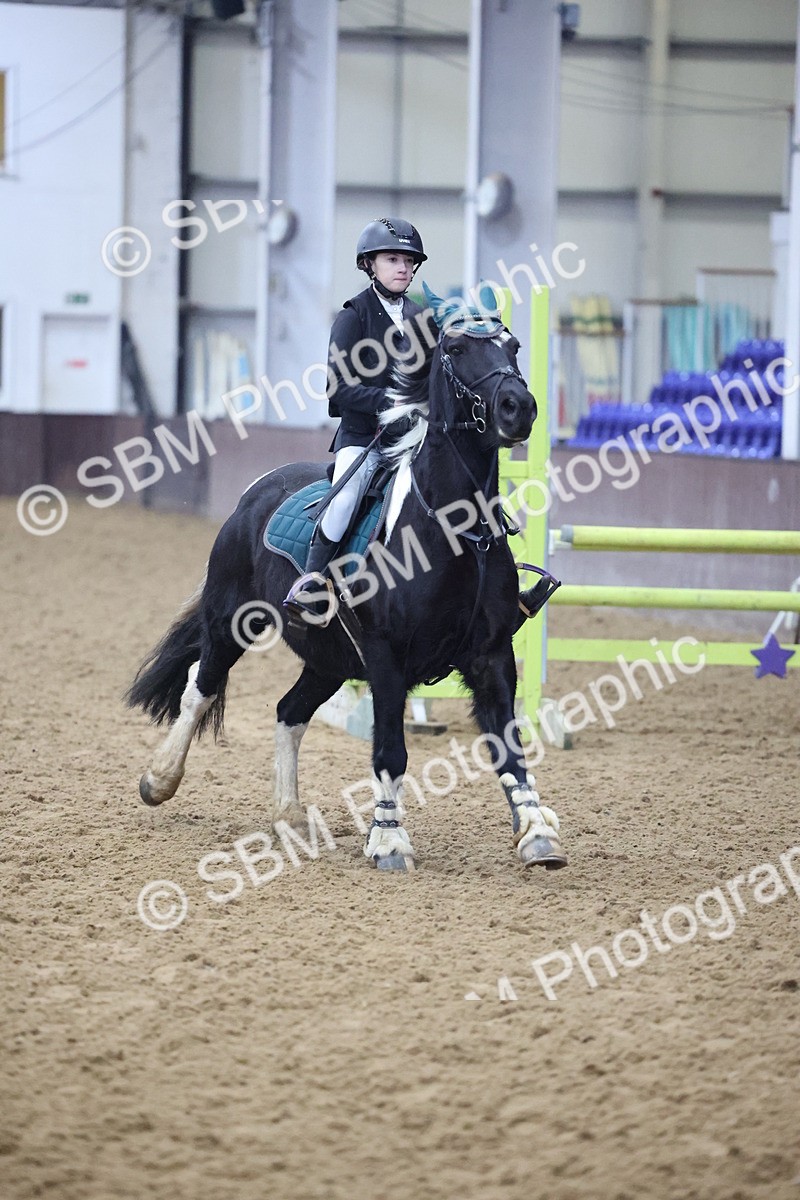 SBM_003343 - Class 11 - Blue Chip Pony Newcomers - 1.00m Open