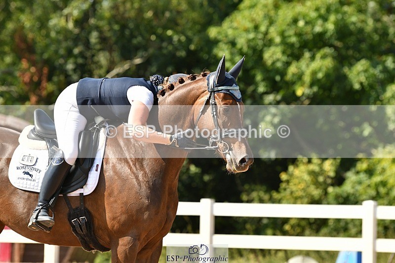 250817-155056-11369 - 214-Verity.PerryVogue