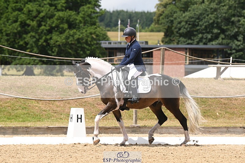 250720A-123613-10381 - 164-Dominique.Kinnaird-Perry-Pallas.Vanquish