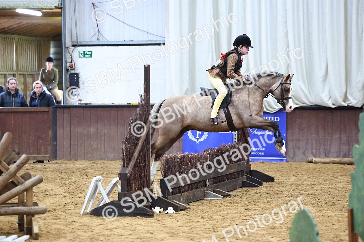 SBM_003067 - Class 35 - 60cm Training Stakes