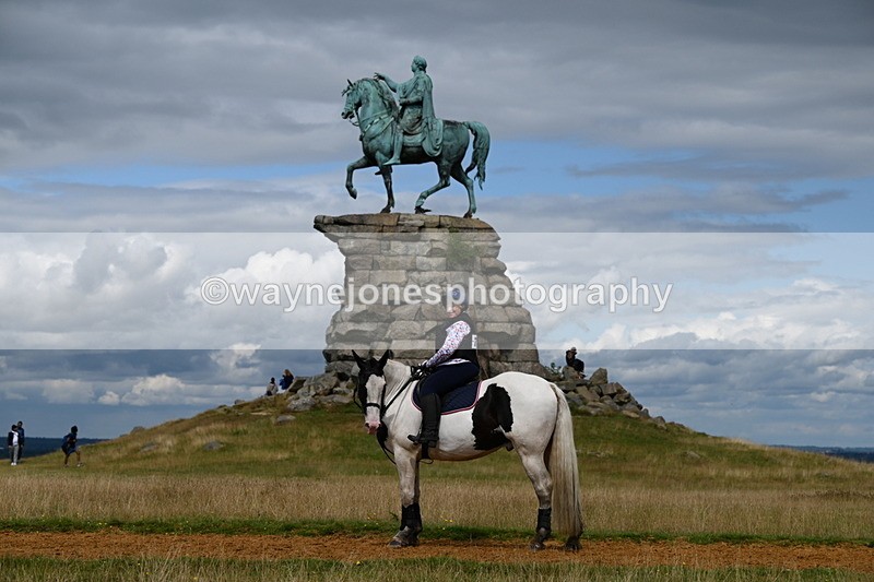DSC_8966 - Time at Statue 14:33 to 15:10