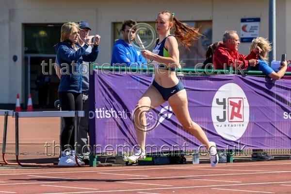 Relays26-914194 - Female Set One