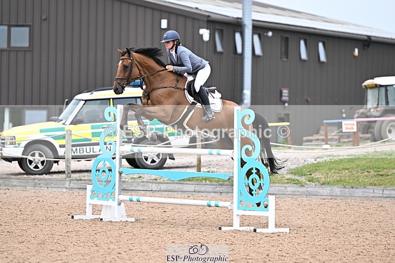 240828A-162538-01335 - Cls 5 Snr Foxhunter and 1.20m Open