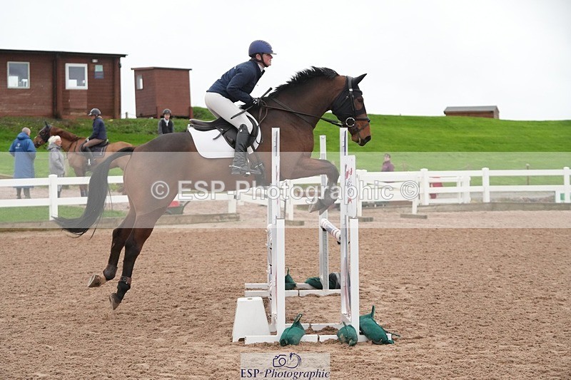 251109-083248-03024 - Cls 15 British Novice and 90cm Open