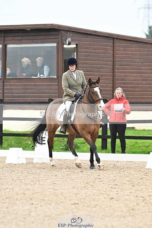 241103-094316-00193 - Intro 3 - 9.40 to 10.40