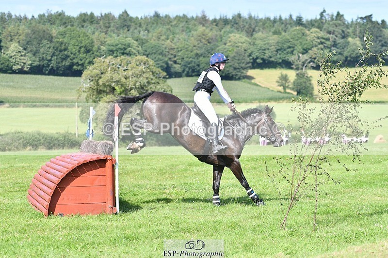 240803-161713-09708 - 269-Lauren_Dawson-BLAKNEYS_DAISY