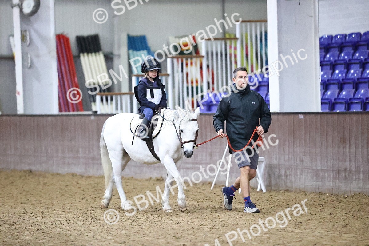 SBM_000047 - Class 1 - Fox Farriers 30cm