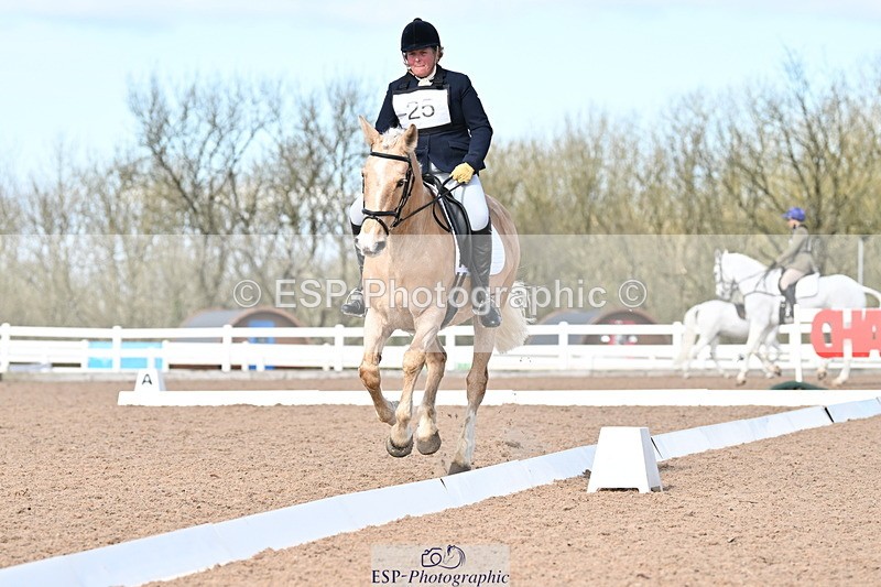 240324A-133848-03450 - Novice 28, 13.00 to 14.00