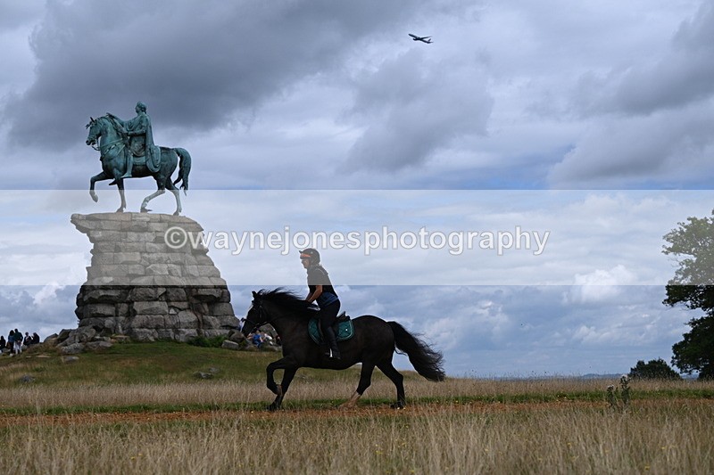 DSC_7144 - Time at Statue 12:45 to 13:15