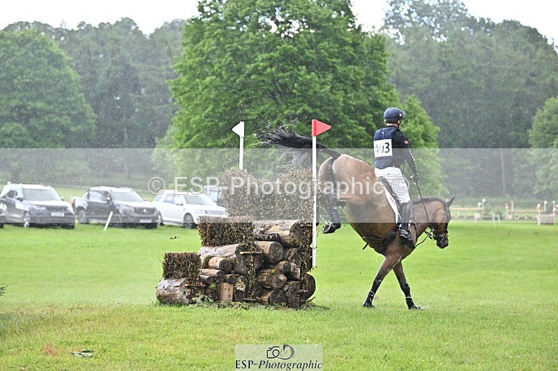240526-110052-20338 - 403-CRAZY_DU_LOIR-Oliver_Townend