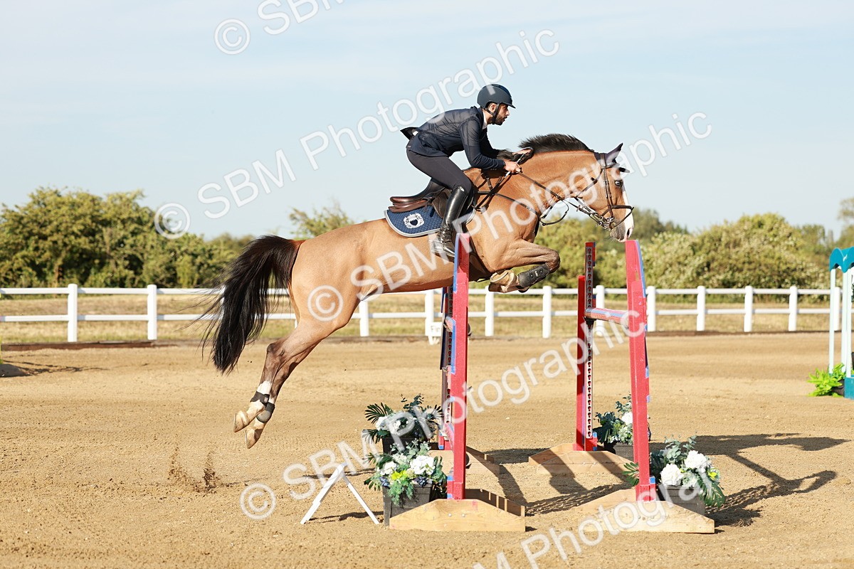 SBM_008803_Class 6 - National 130m 140m Open Handicap - Mohammed