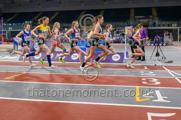 AgeInd25SAT-922646 - Track Female Set Two