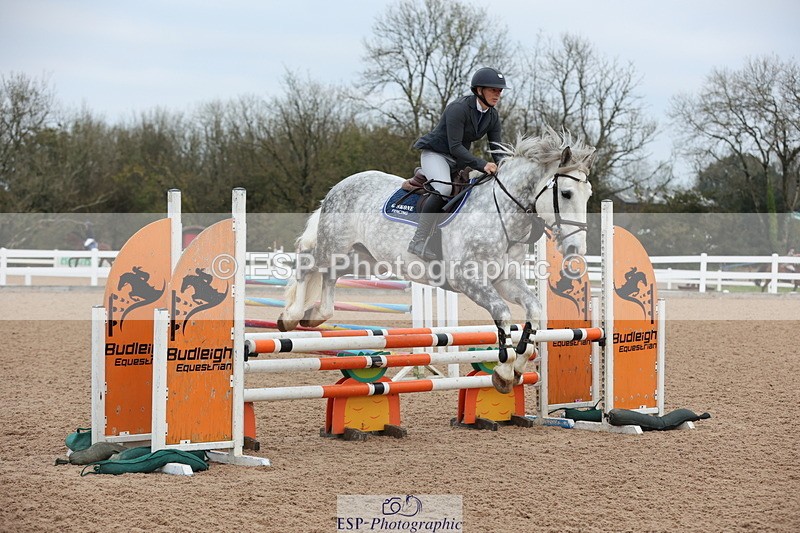 241101A-081734-00154 - FRI Cls 2 British Novice and 90cm Open