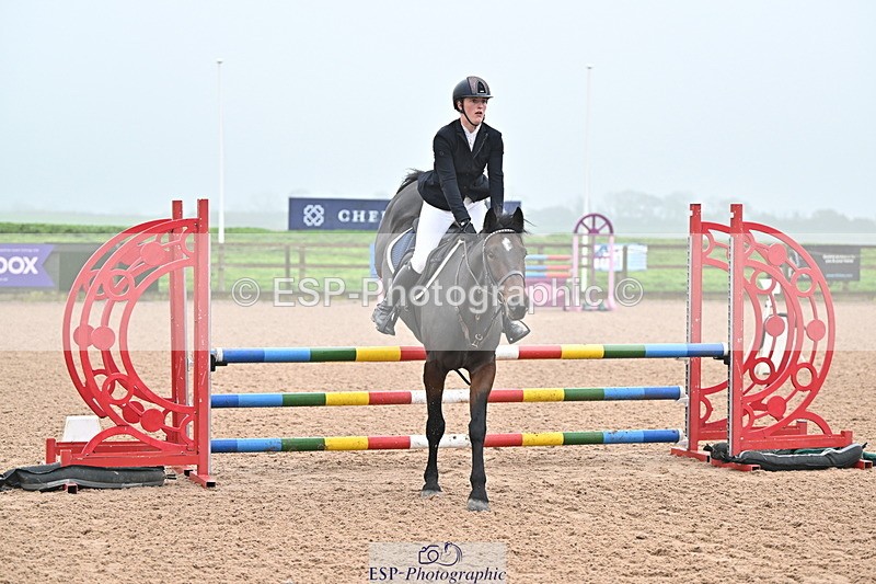 241103A-101159-06577 - SUN Cls 18 British Novice and 90cm Open