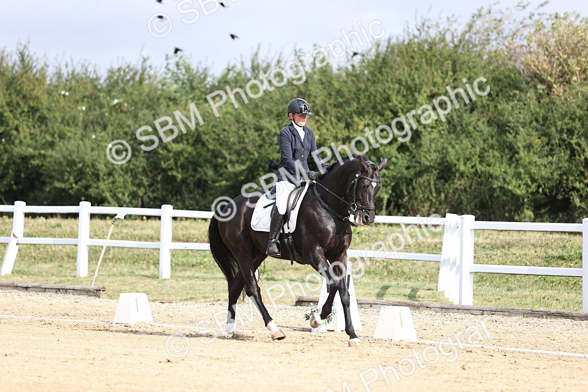 SBM_015427 - Class 14 - Novice 23 - 9.05-10.08