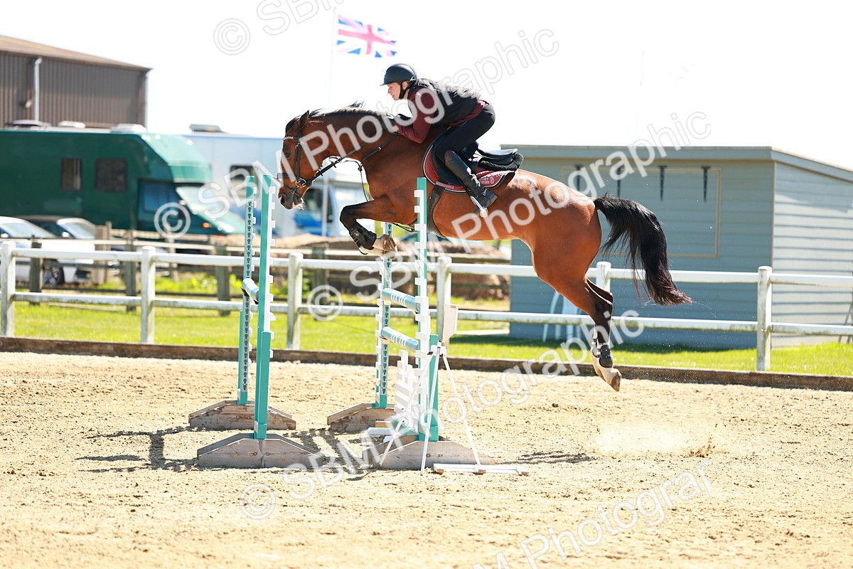 SBM_001596 - Class 5 - Senior Foxhunter - 1.20m