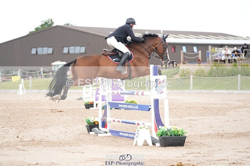 250801-110808-04861 - Cls 14 Snr Fox 1st Rnd