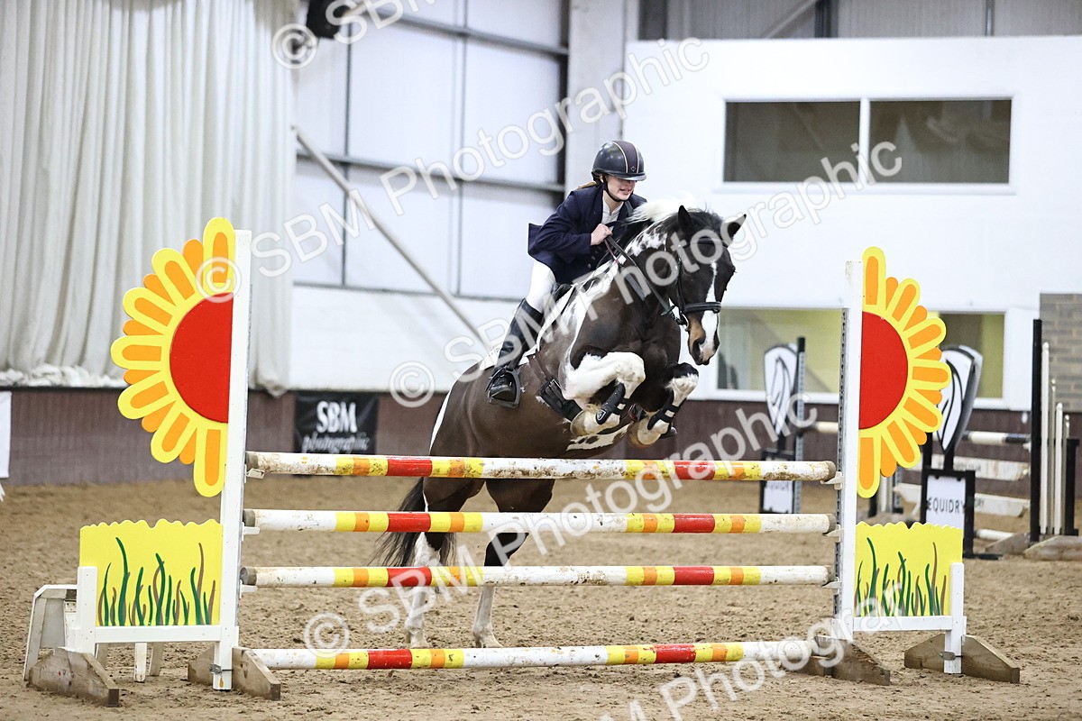 SBM_000825 - Class 4 - Blue Chip Pony Newcomers - 1.00m