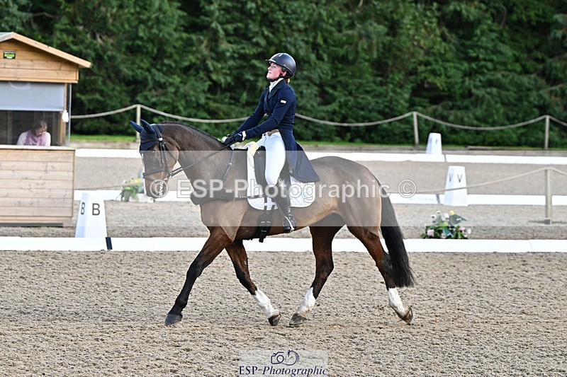 241023-151602-00499 - 109-Amber.Williams-THE.EMERALD.LILY