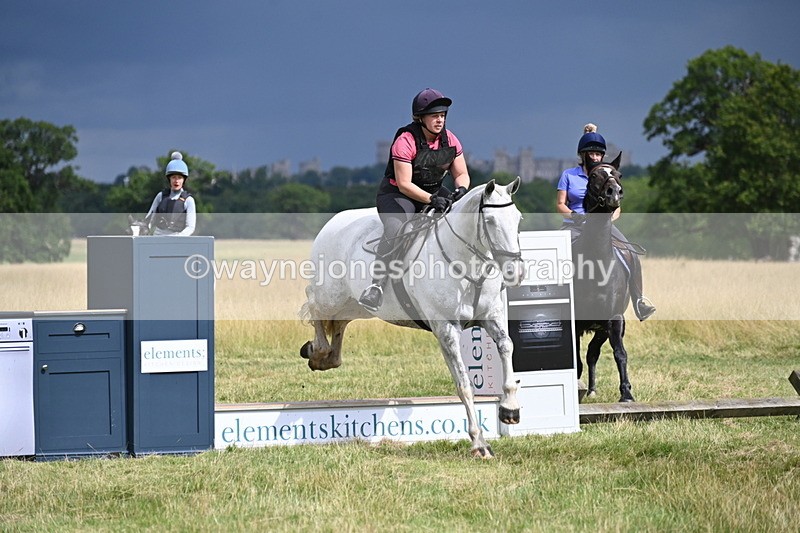 WJ6_2641 - Time at Jump 11:06 to 11:40