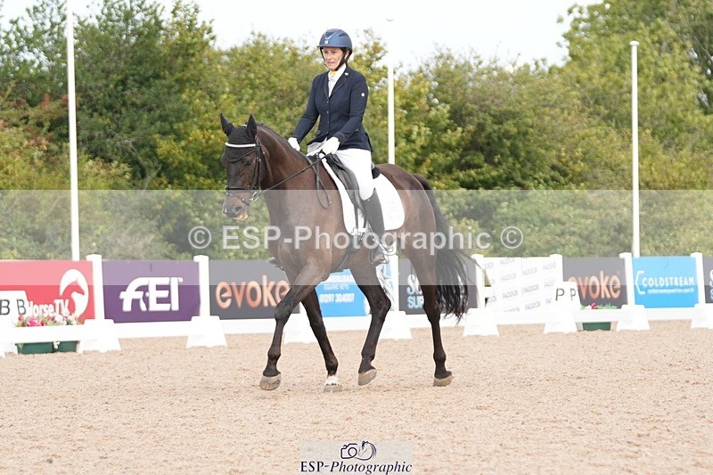 250906-112757-01994 - 027-Amanda.KingInvincible