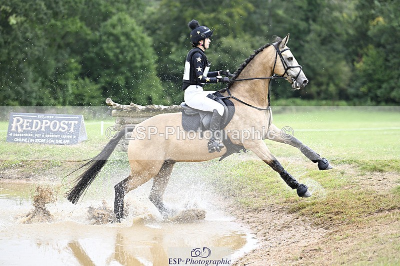 240804-134738-15293 - 521-Lily_Howell-WOODFIELD_GOLD