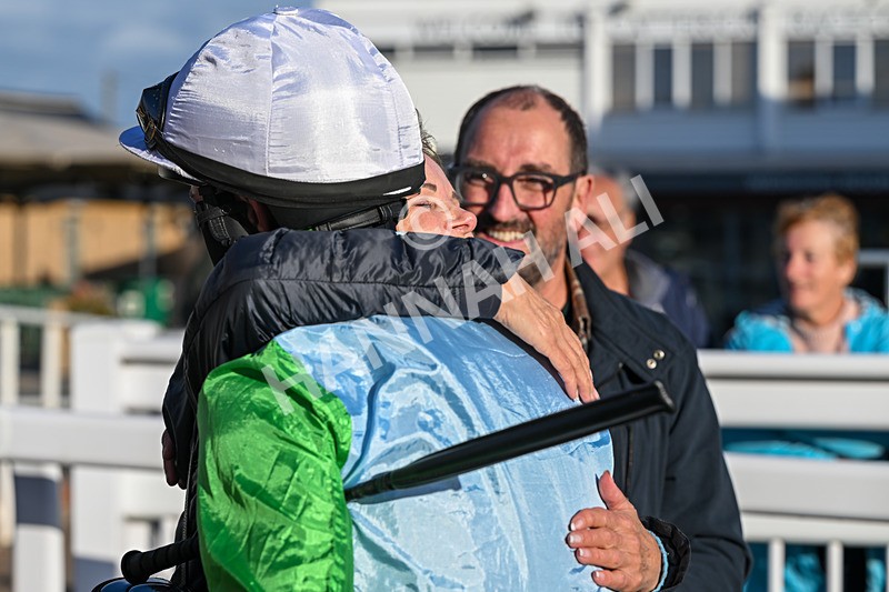 080926-Race 8-Zimmerman-3626 - Race 8 5.51pm Racing Again 30th September Amateur Jockeys' Handicap