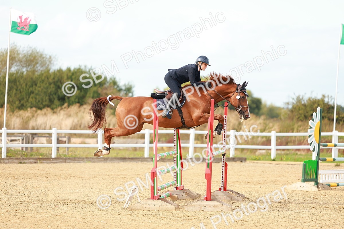 SBM_001822 - Class 4 - Senior Newcomers - 1.10m