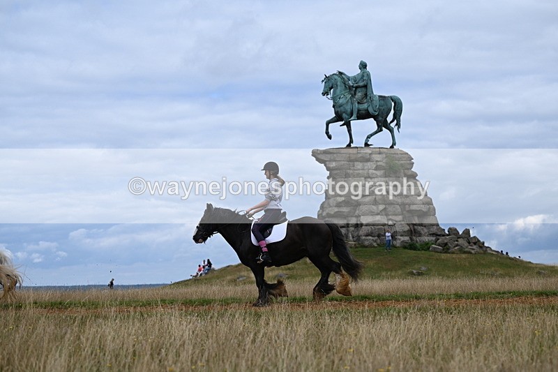 DSC_6681 - Time at Statue 12:45 to 13:15