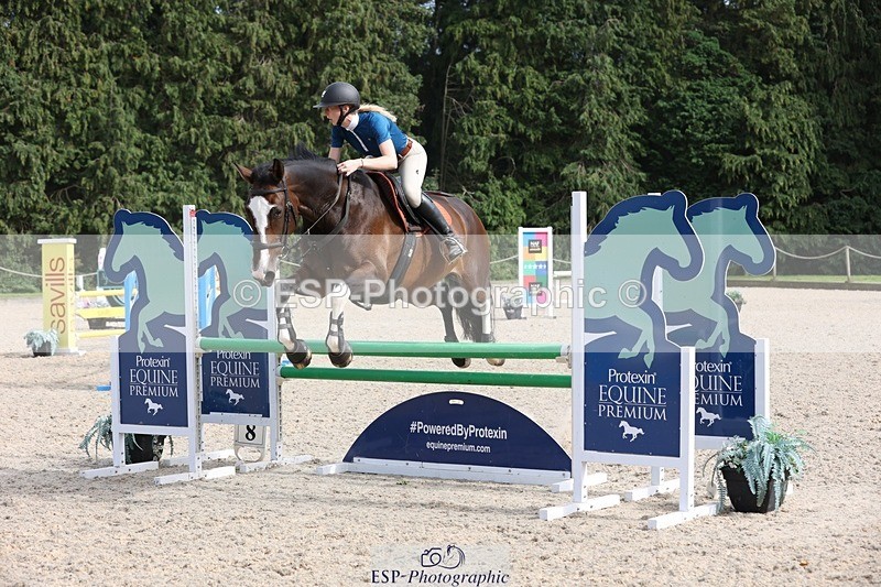 230908-153201-02528 - Cls 8 Snr 1.05m Open