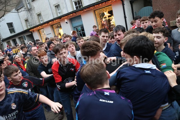 AA076051 - Christmas Boys Ba'