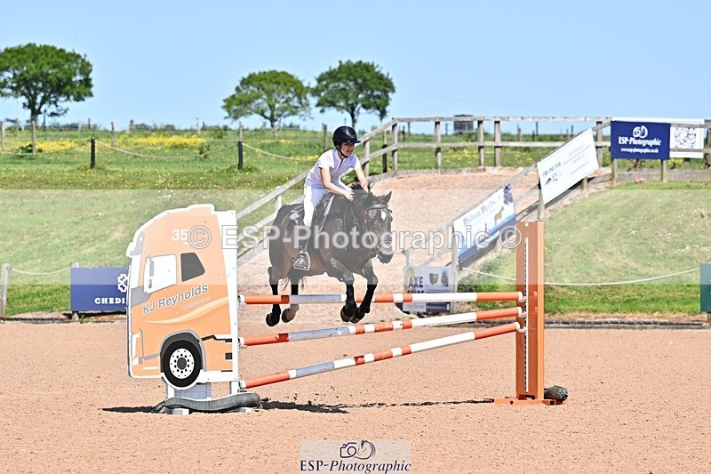 260524-144813-01988 - Cls 35 Pony Foxhunter and 1.10m Open