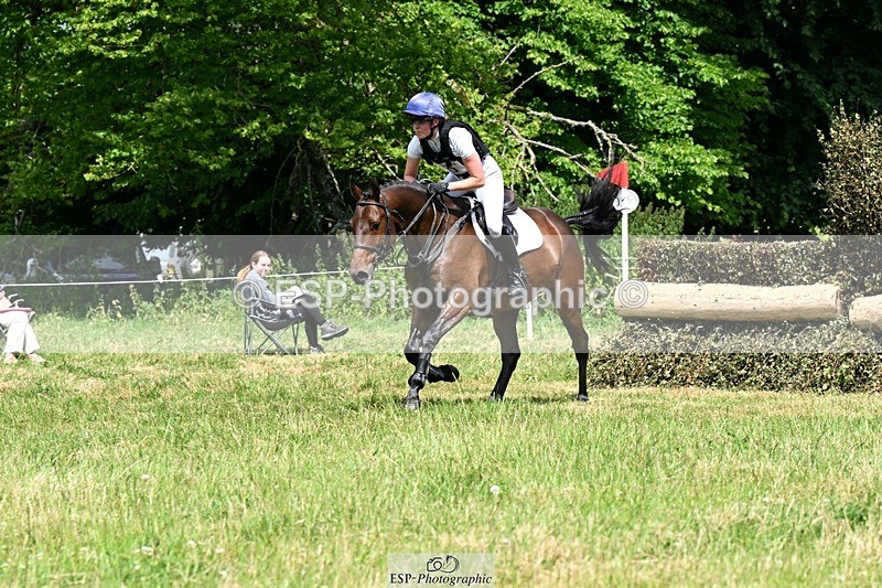 240629X-113524-0515 - 010-Georgie_Selley-VICARSTOWN_VICTOR