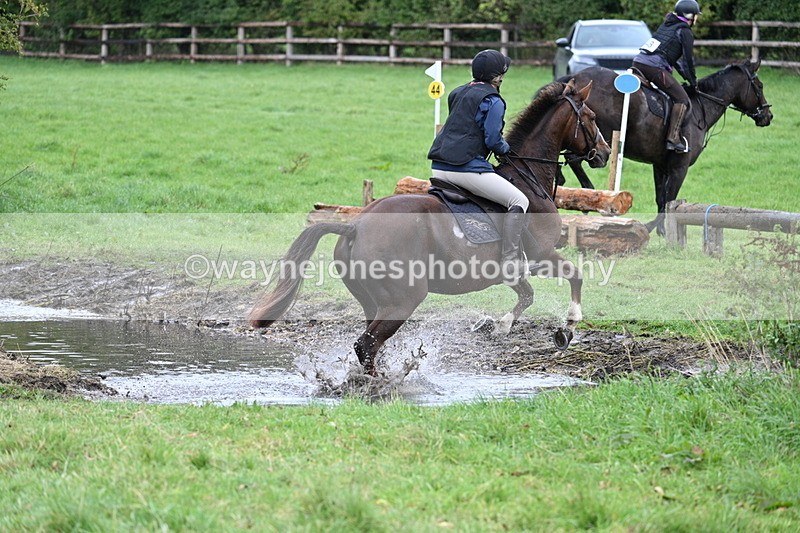 WJ7_1104 - Time at Photographer 12:22 to 12:35