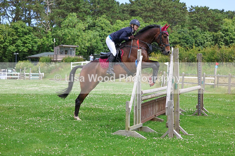 3E7A3576 - Class 6: Hawkins Motors Senior 1.00m Derby