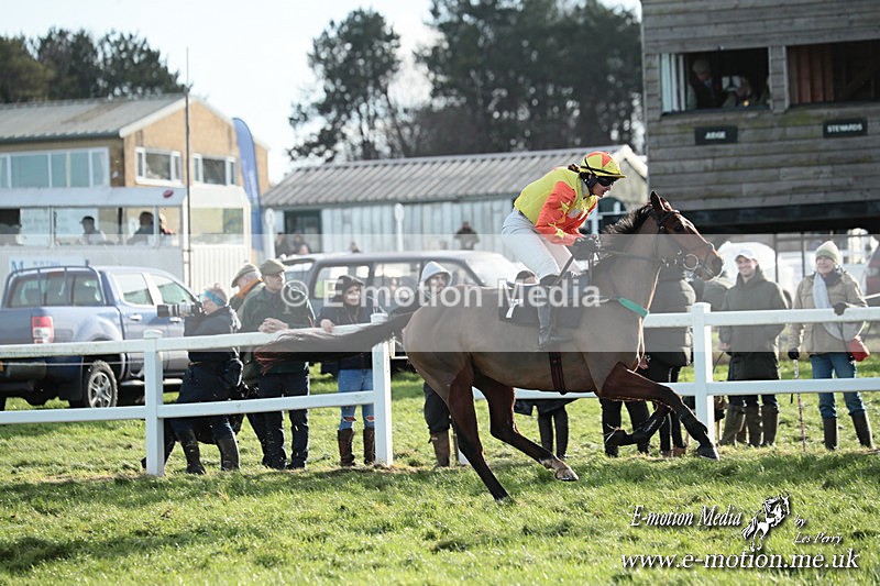 PtP 141225  1396 - New Forest Hounds PtP Larkhill 14/12/25