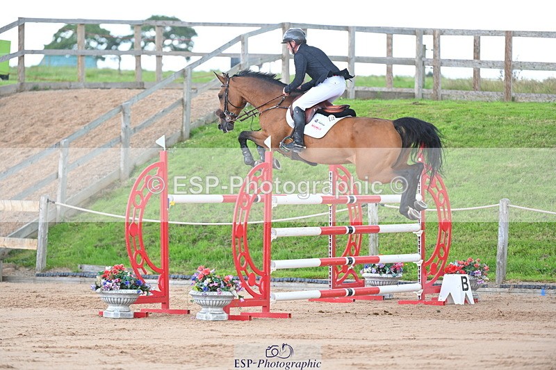 230721A-113523-05702 - Cls 6, 2 Star Medium 1.35m