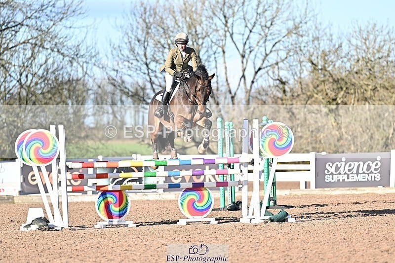 251203-124317-00511 - Cls 4 Newcomers and 1.10m Open