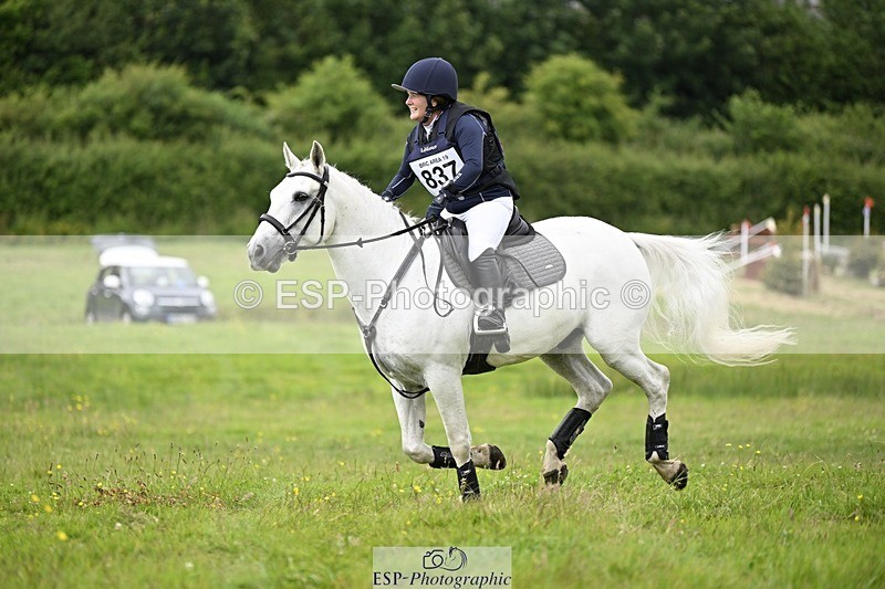 240630-144121-01963 - 837-Gemma_Sumner-Beaughmore_Bay