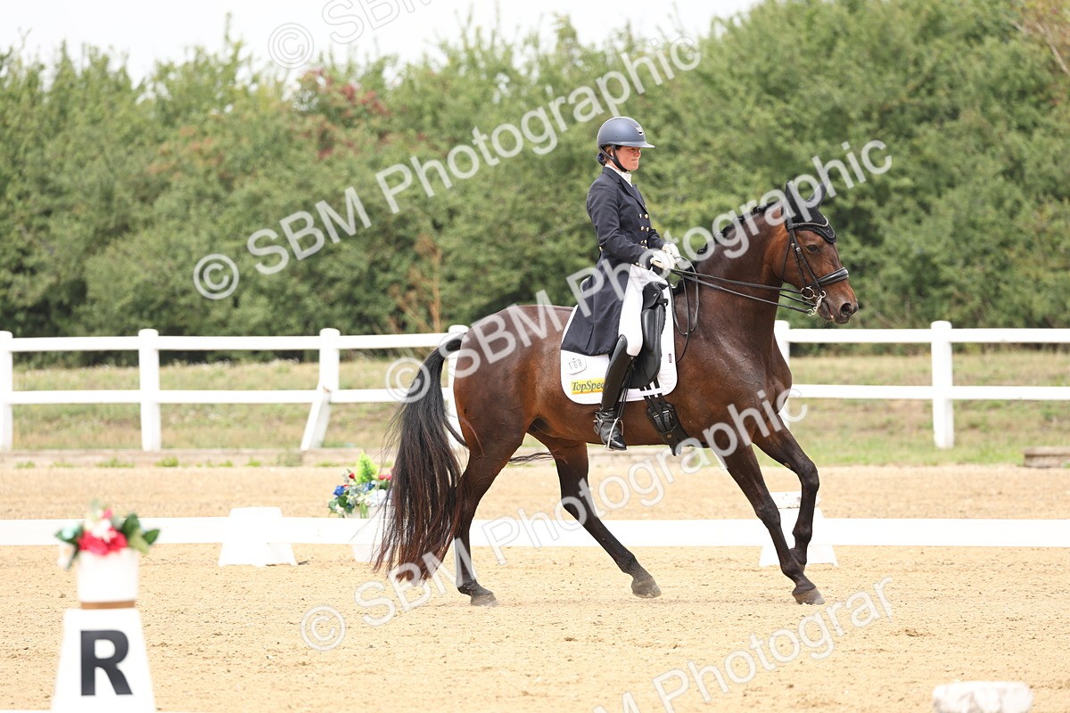 SBM_007002 - Class 9 - FEI INT I - 13.37-14.33