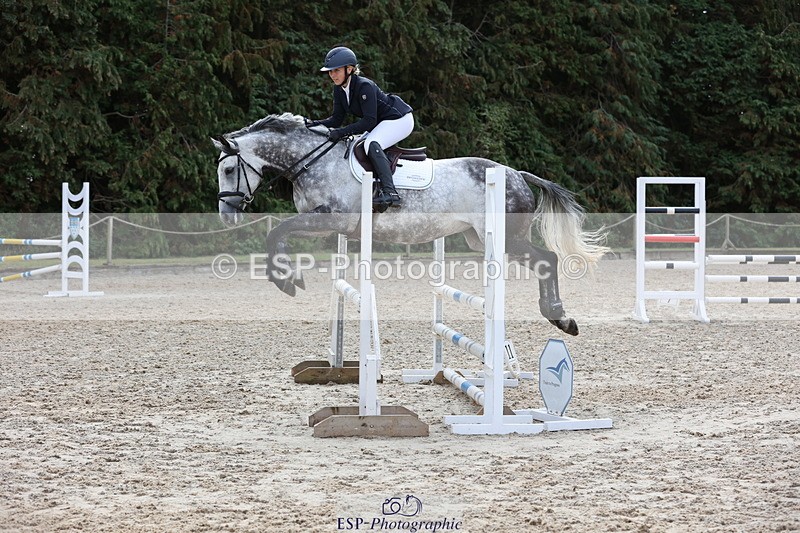 250829A-103735-01175 - Cls 7 British Novice and 90cm