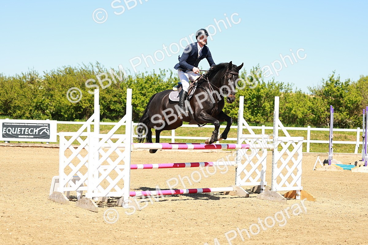 SBM_001035 - Class 4 - Senior Newcomers 1.10m