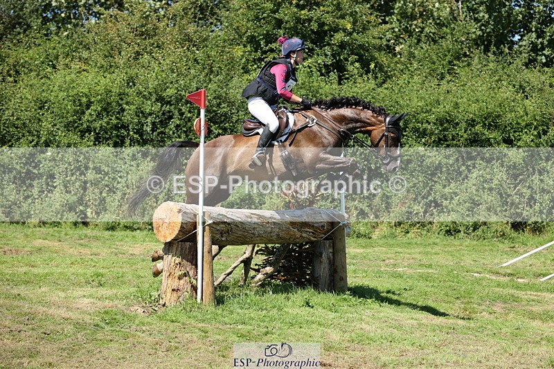 240811A-143639-04711 - 213-