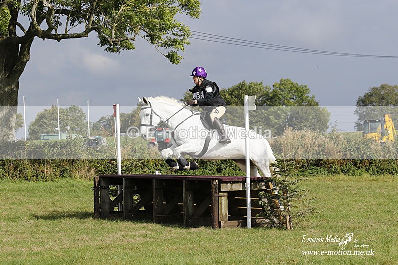  WWHT 171021 2925 - Intermediate (0.90m)  17/10/21