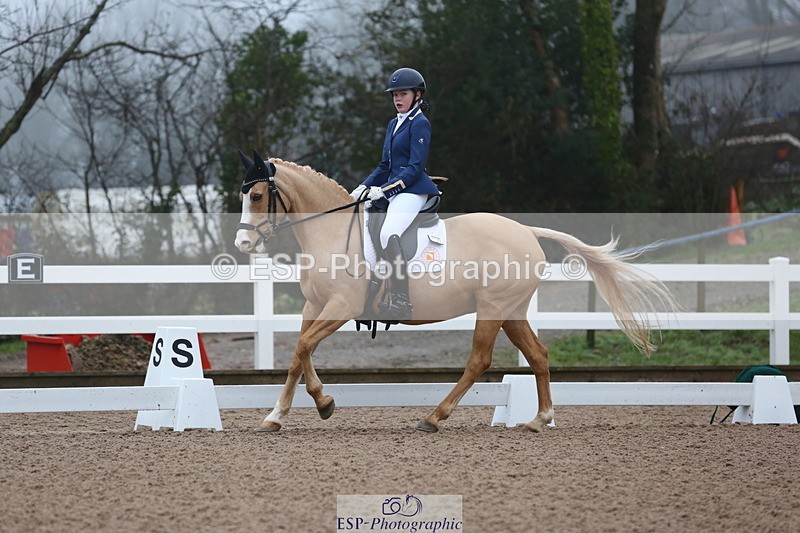 240217A-083334-00025 - 216-Olivia.Luscombe-Rosewater.Chamonix