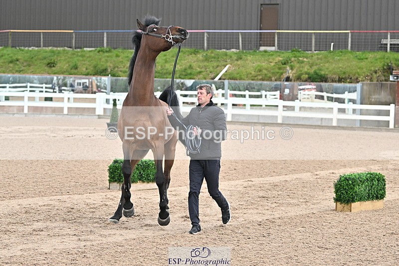 240417A-124055-00175 - 12pm to 1pm