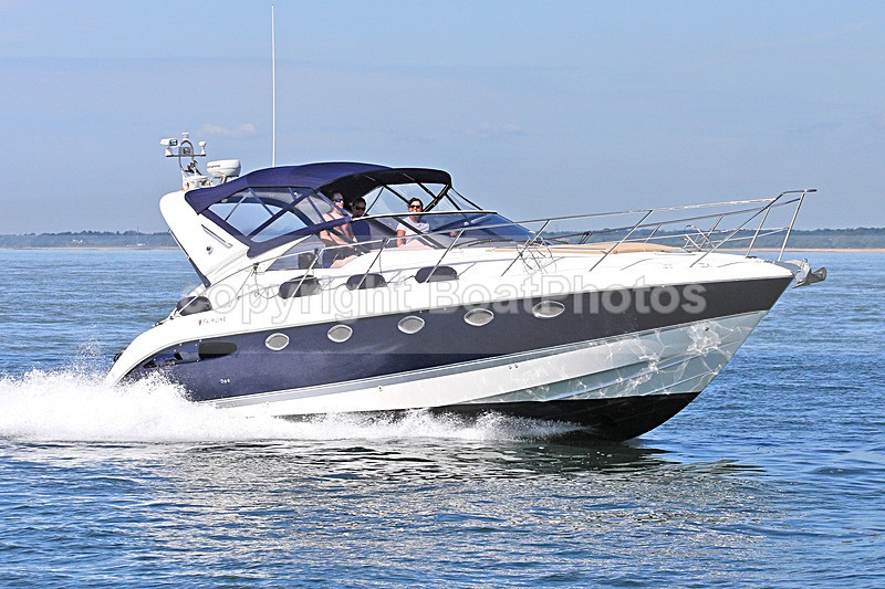 180603 LYONNESSE - FAIRLINE TARGA 40 1Y3A3898 - Motorboats - Open