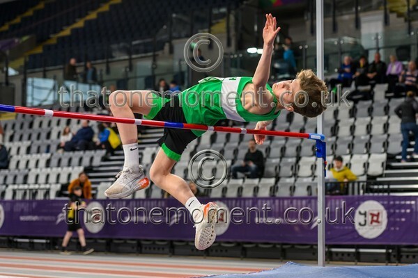 AgeInd25SUN-912056 - Field Male